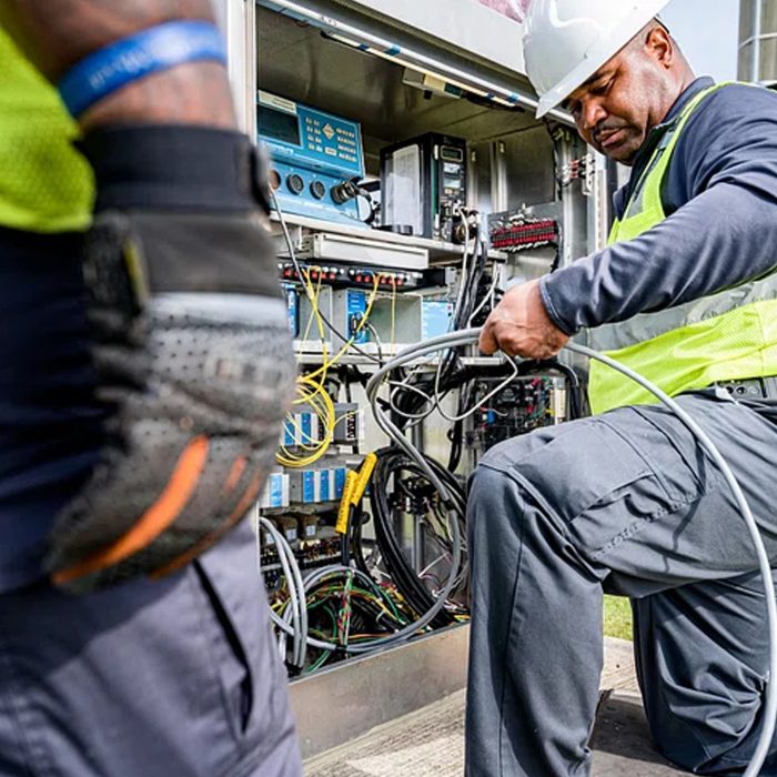 Image of electrical workers responding to an emergency